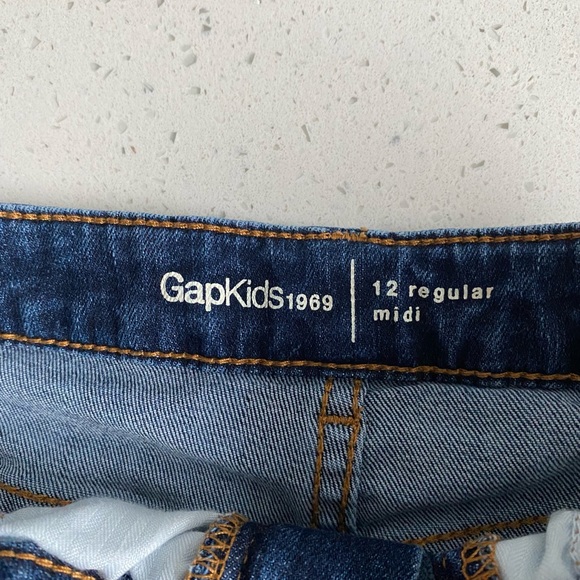 🥏GAP Kids Shorts 🥏 - Picture 3 of 3